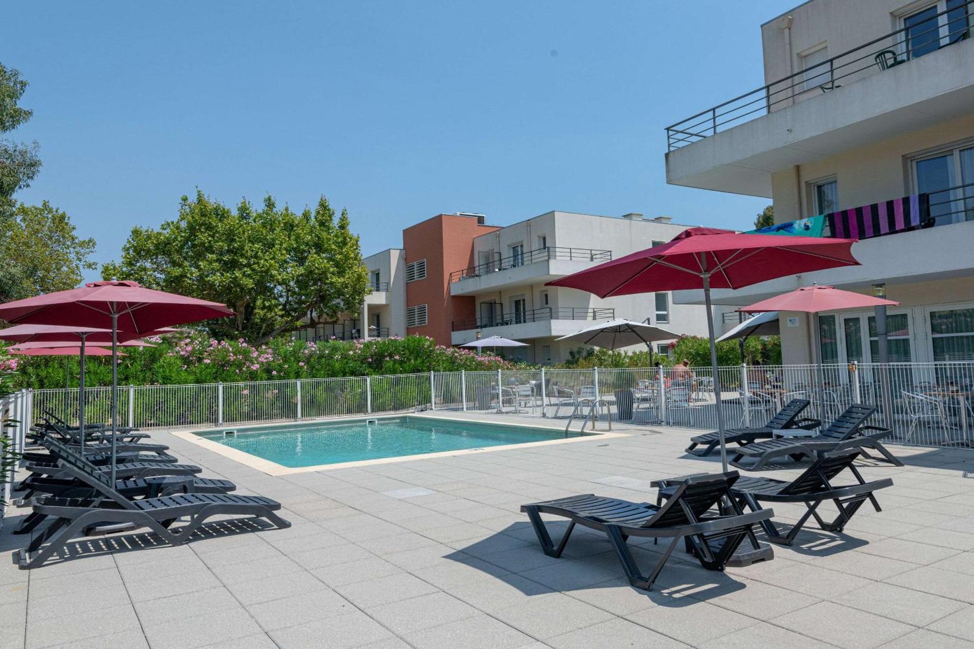 Comfort Aparthotel Cannes Mandelieu ภายนอก รูปภาพ