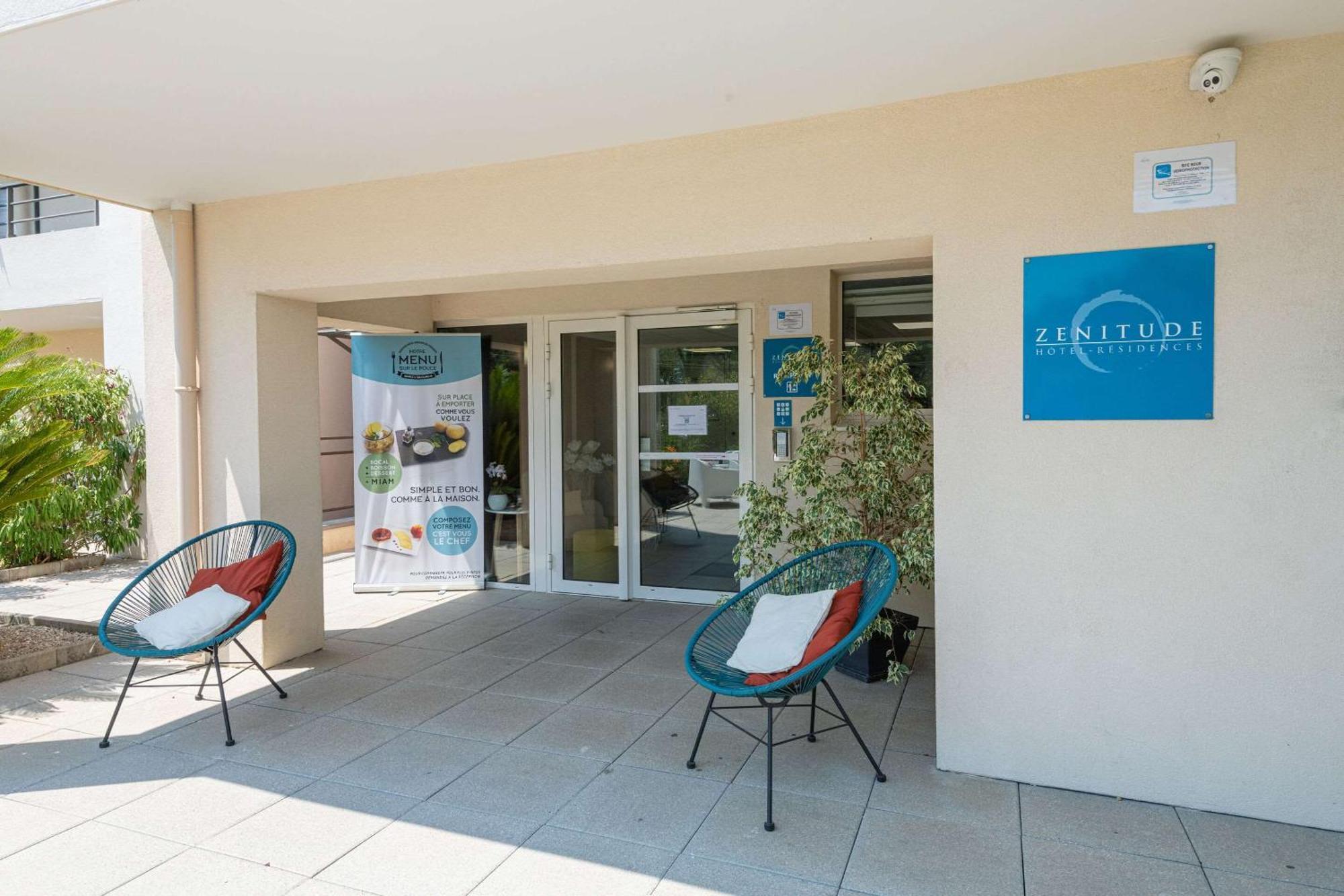Comfort Aparthotel Cannes Mandelieu ภายนอก รูปภาพ