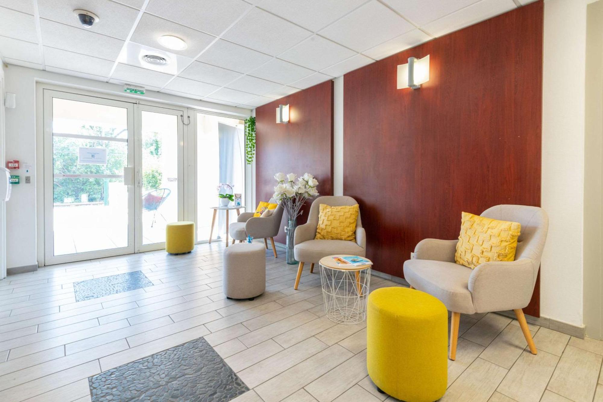 Comfort Aparthotel Cannes Mandelieu ภายนอก รูปภาพ