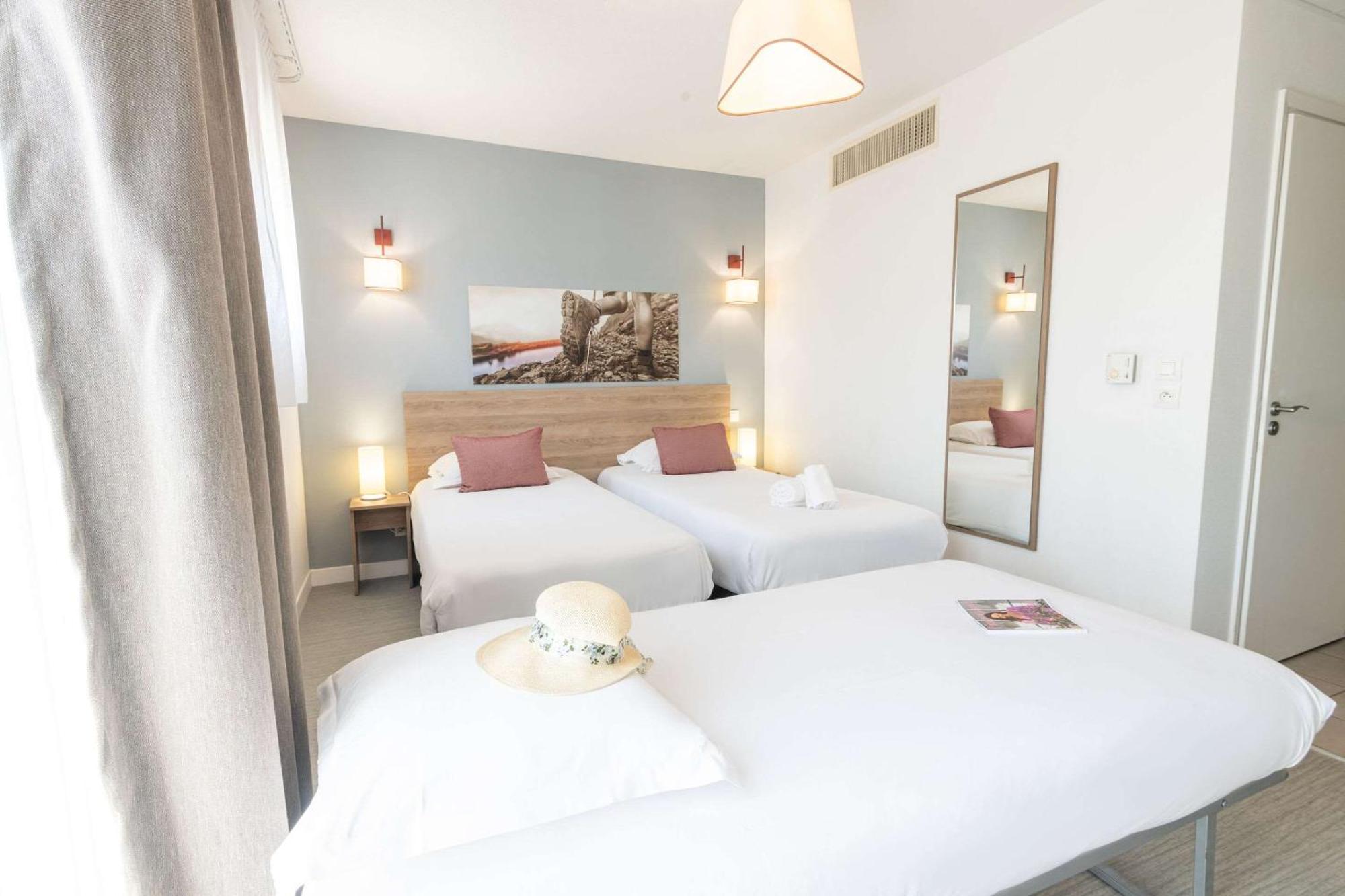 Comfort Aparthotel Cannes Mandelieu ภายนอก รูปภาพ