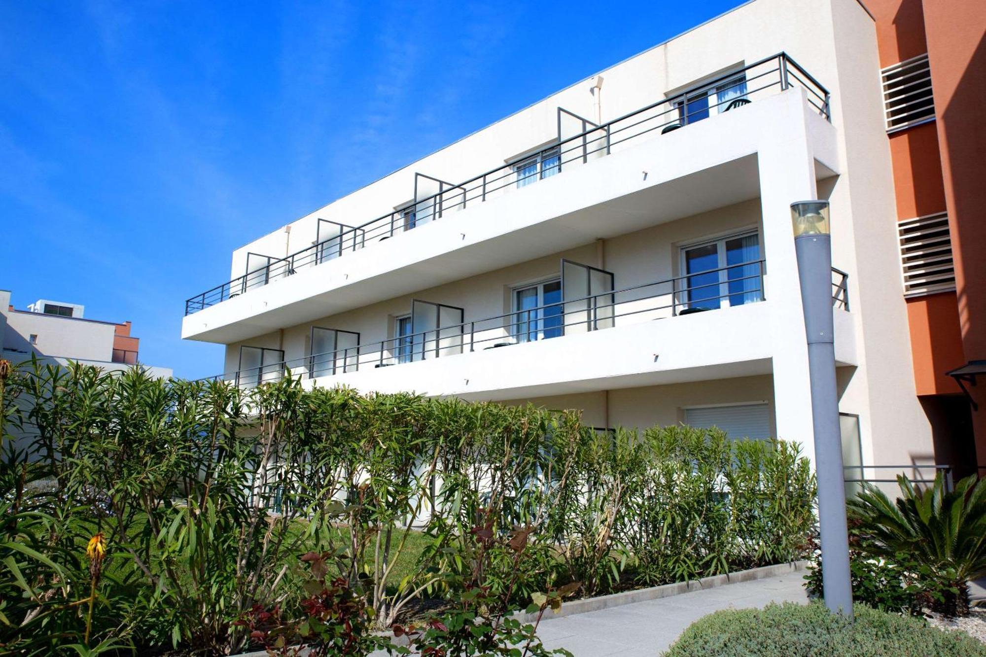Comfort Aparthotel Cannes Mandelieu ภายนอก รูปภาพ